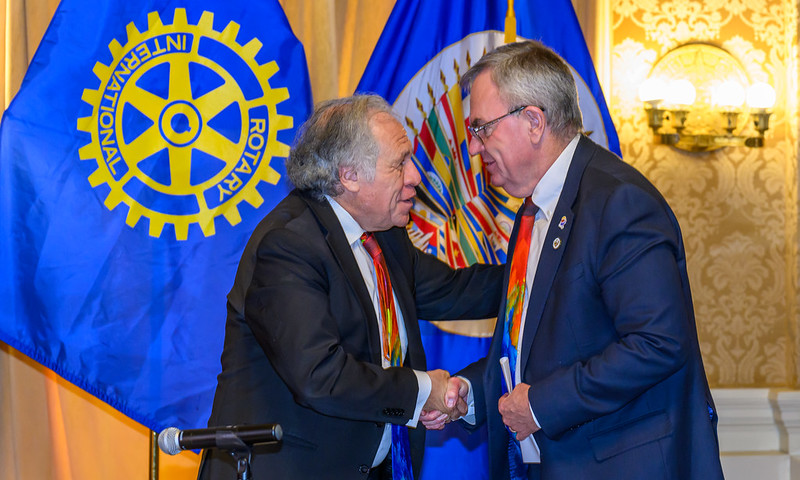 Secretary General Meets with Representatives from Rotary International
